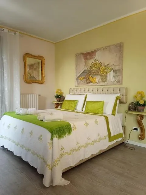 Apartamento Garda Blue Lake Home Luxury Appartment Desenzano del Garda